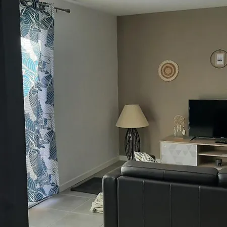Cosy 4 Personnes Apartment *